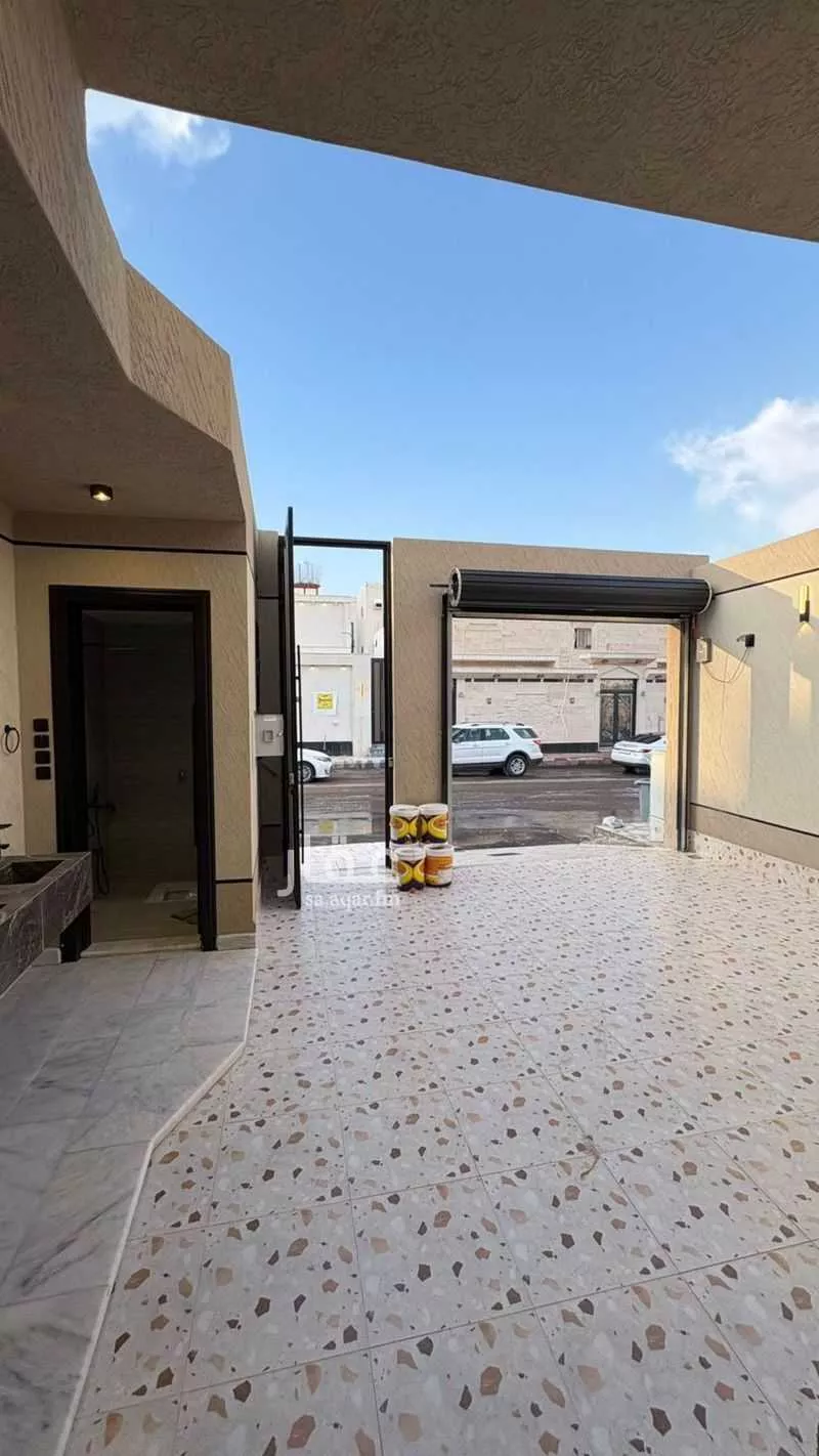 6 bedroom floor in Abu Markha 2