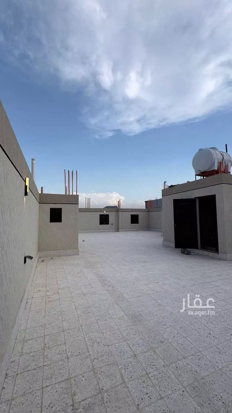 6 bedroom floor in Abu Markha 15