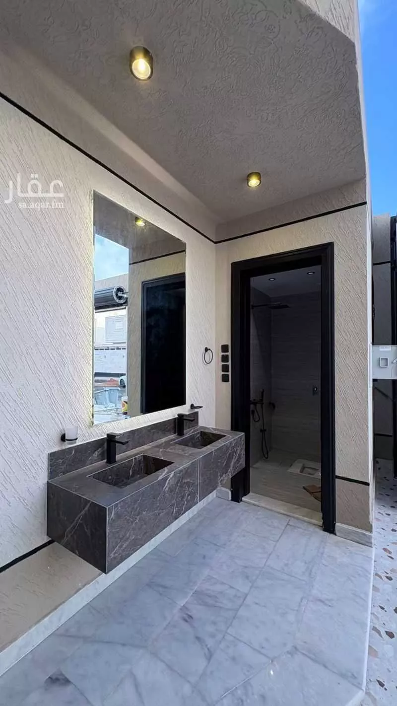 6 bedroom floor in Abu Markha 3