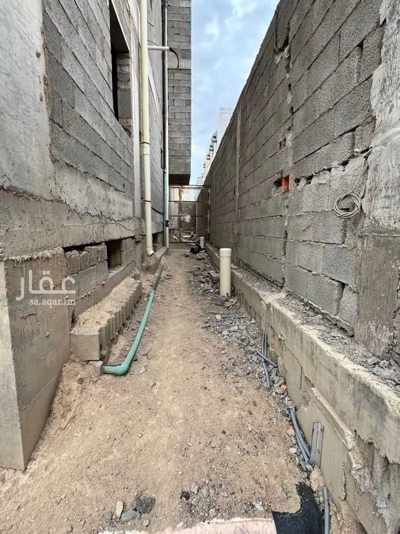 عمارة 645 م² في الرانوناء 6