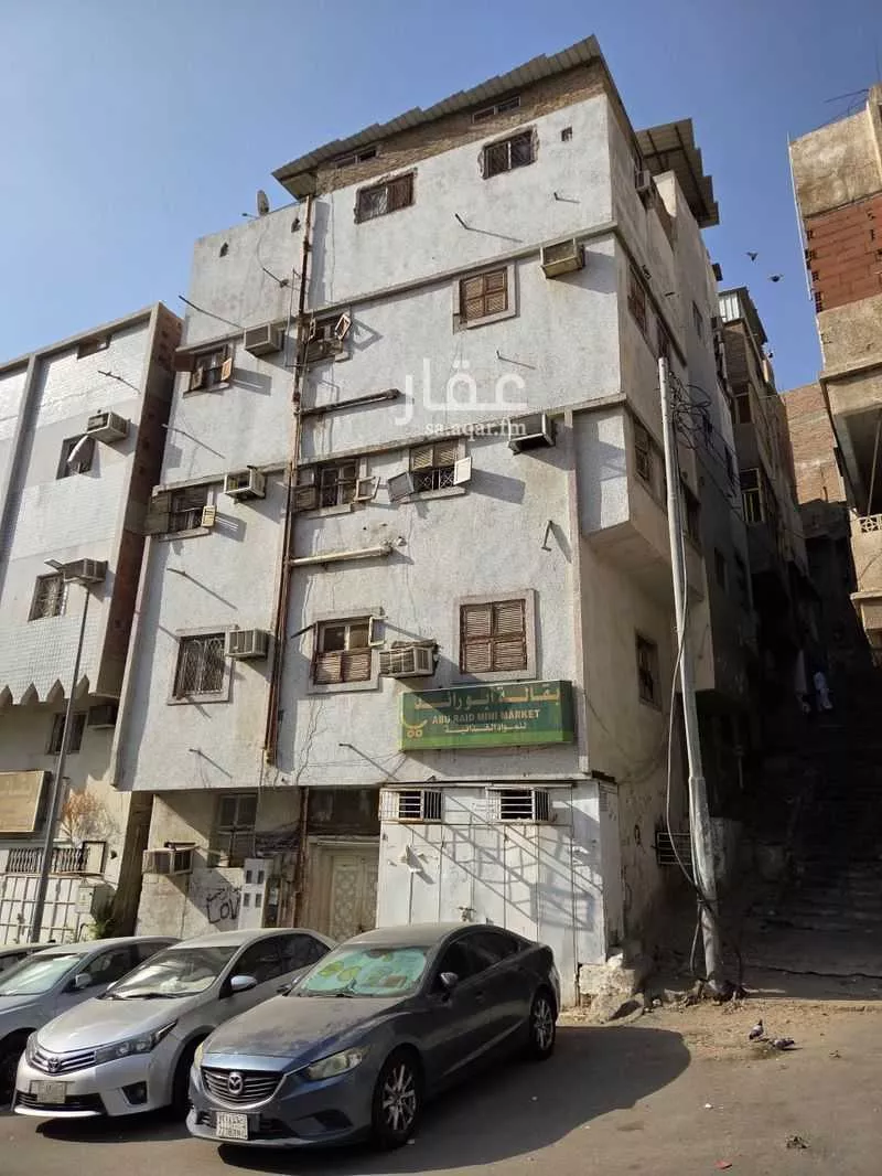 عمارة 115 م² في الجميزة 4