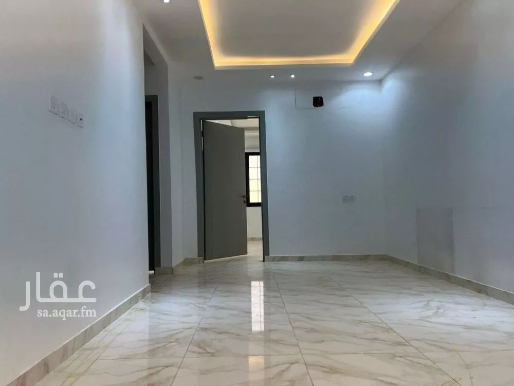 3 bedroom floor in Al Qadisiyah 13