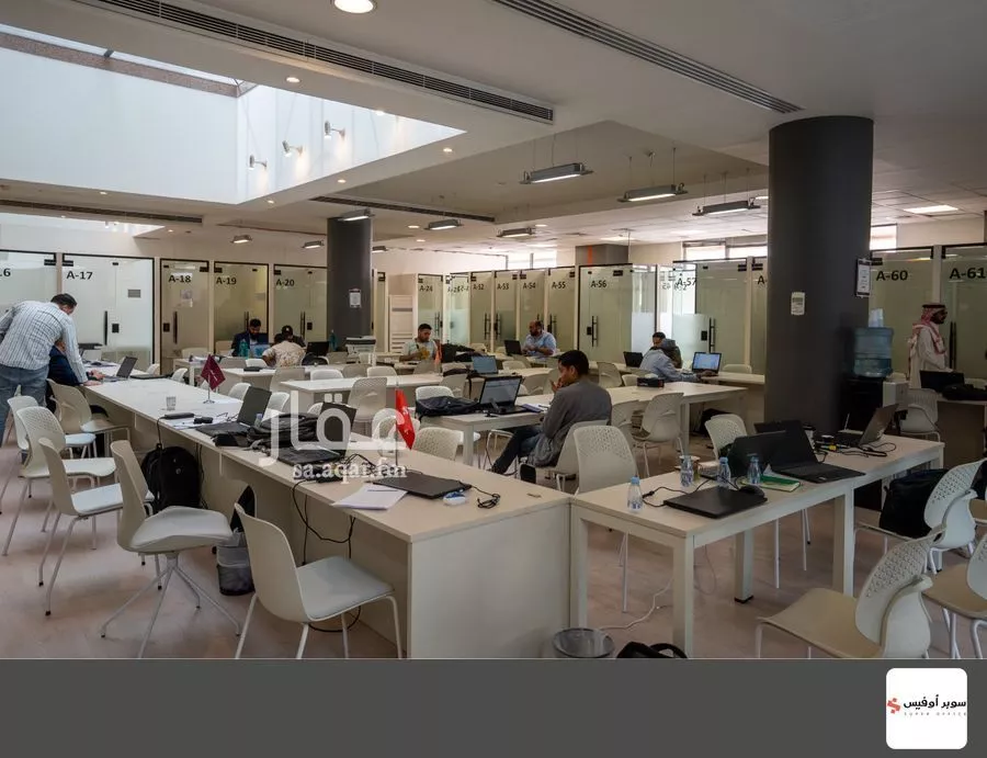 مكتب 10829 م² في الروضة 2
