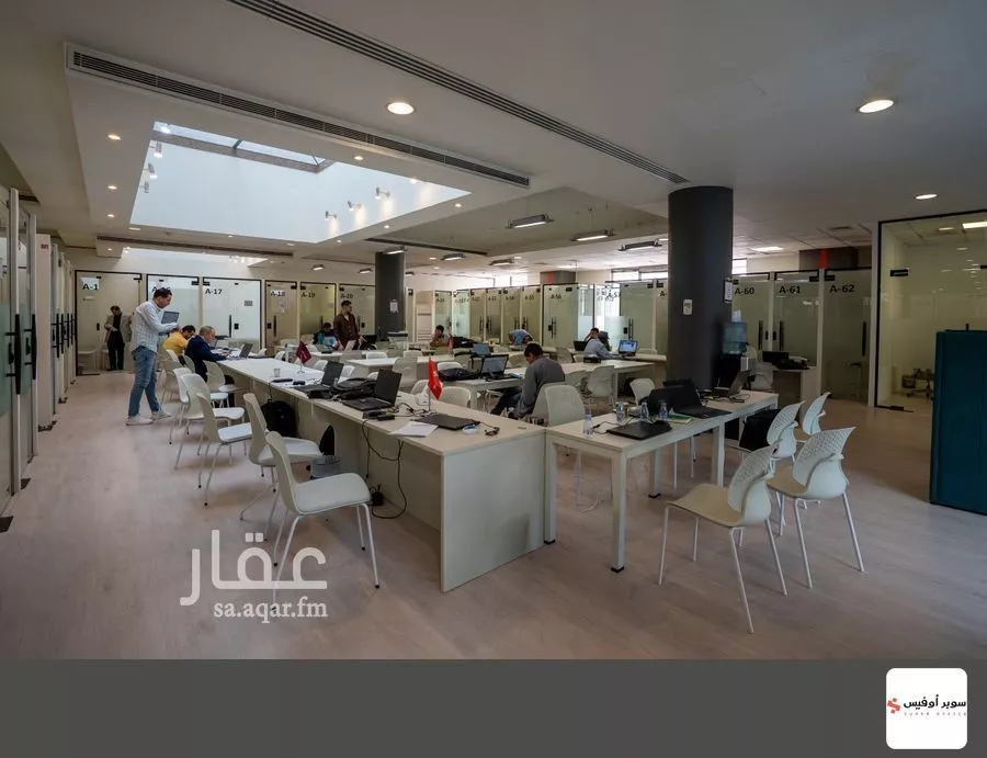 مكتب 10829 م² في الروضة 3