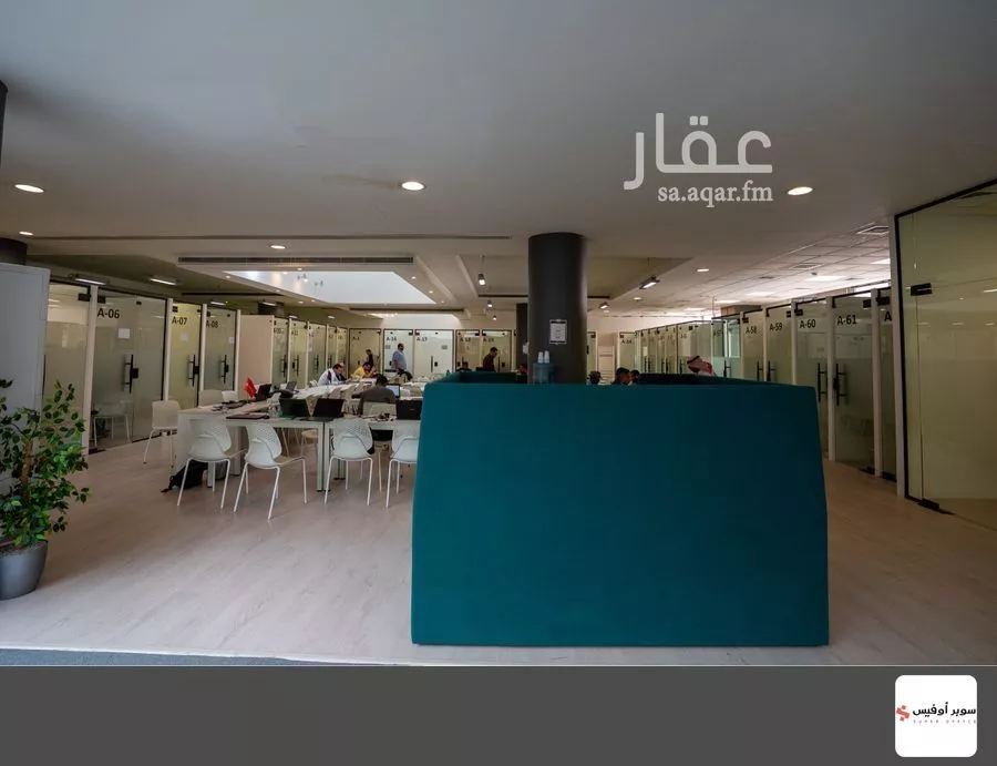 مكتب 10829 م² في الروضة 5