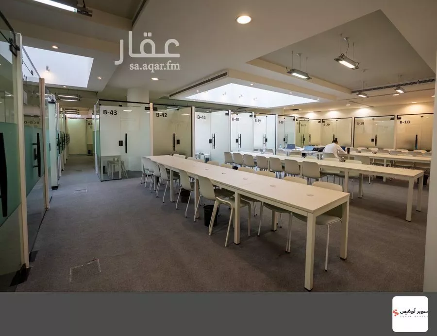 مكتب 10829 م² في الروضة 7