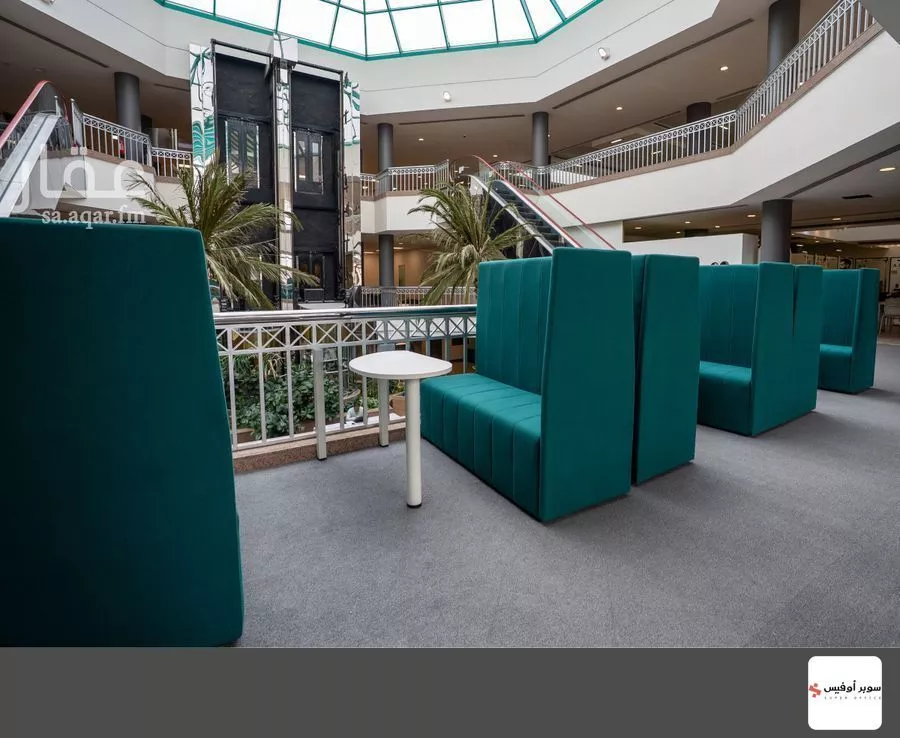 مكتب 10829 م² في الروضة 9