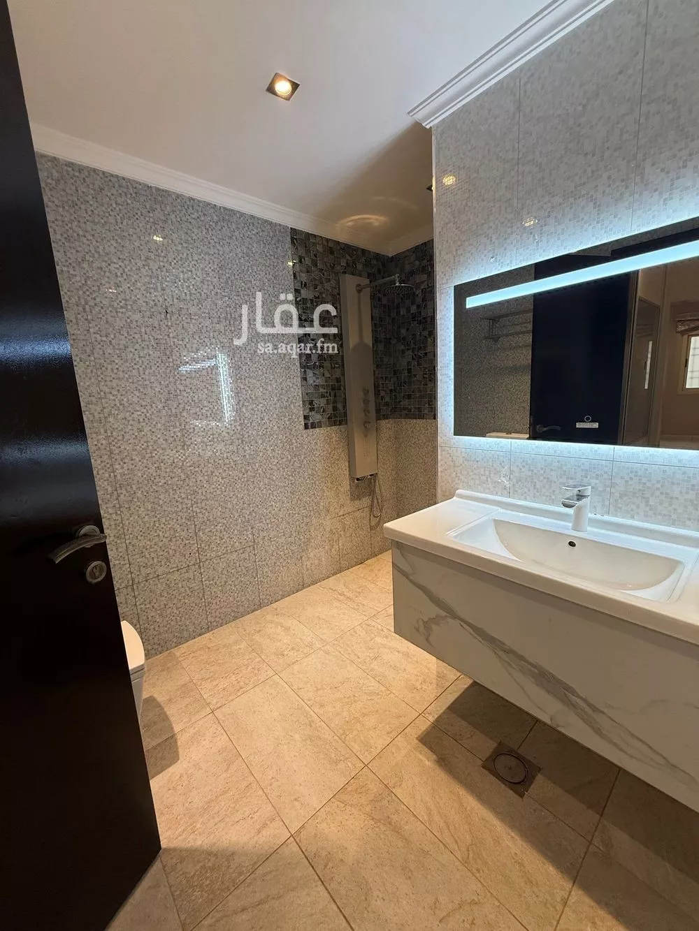 4 bedroom apartment in Doha Al Janubiyah 11