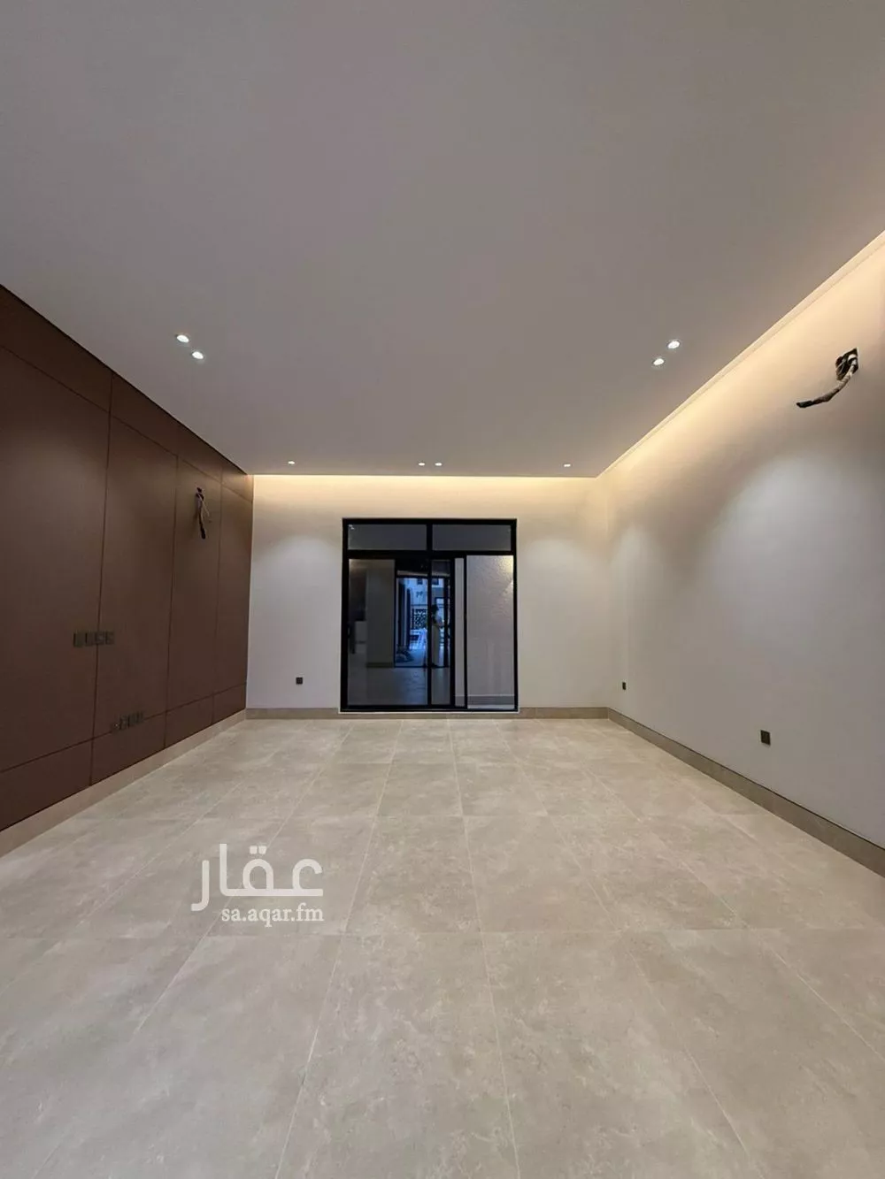 فيلا 6 غرف في المهدية 12