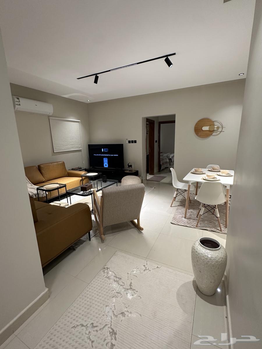 شقة 2 غرف في الرائد 6