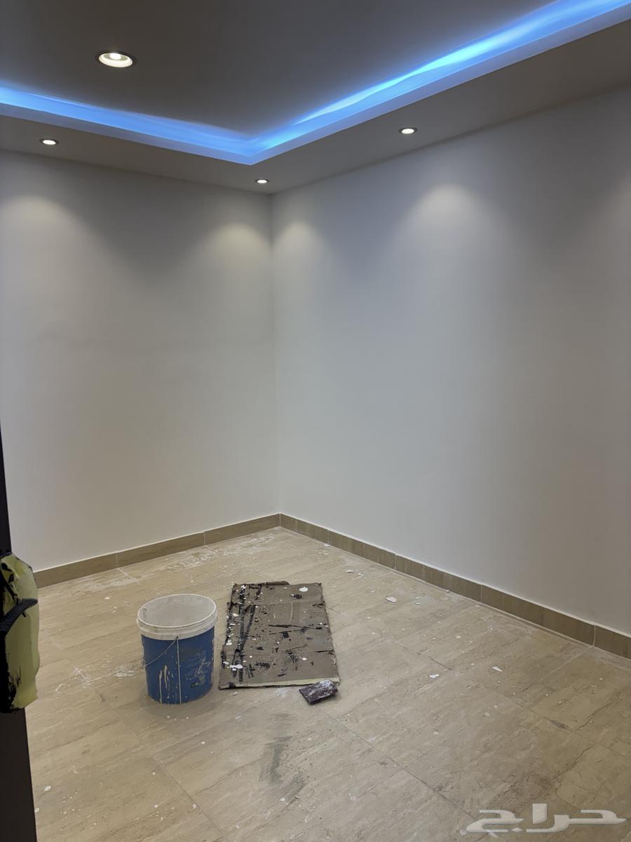 شقة 6 غرف في العريجاء الوسطى 5