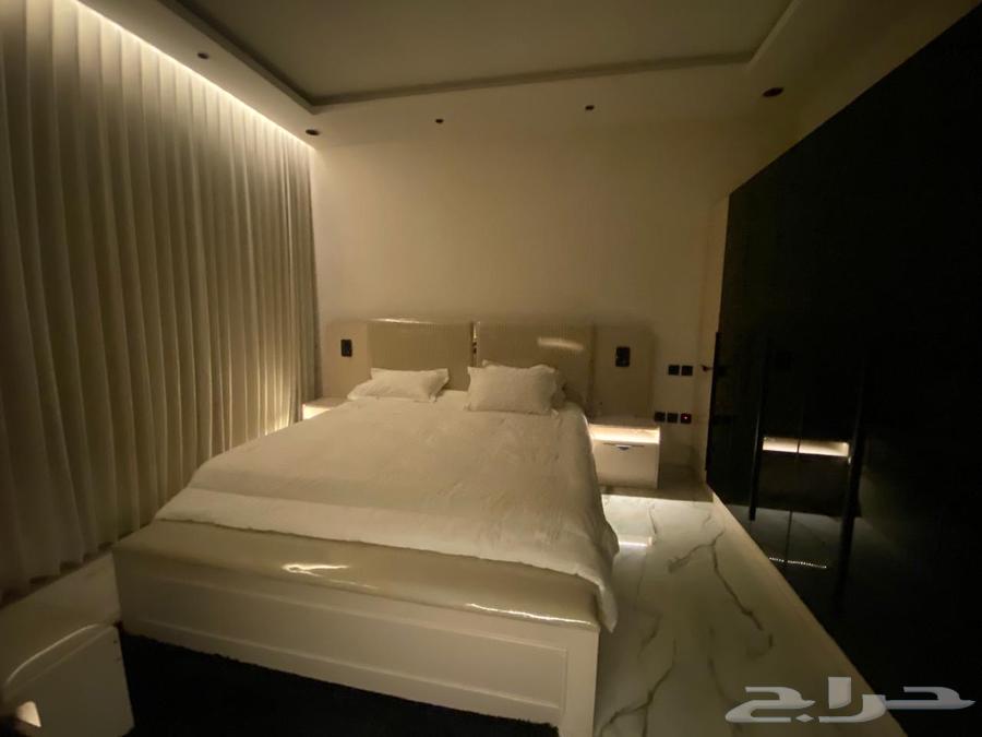 شقة 4 غرف في العارض 14