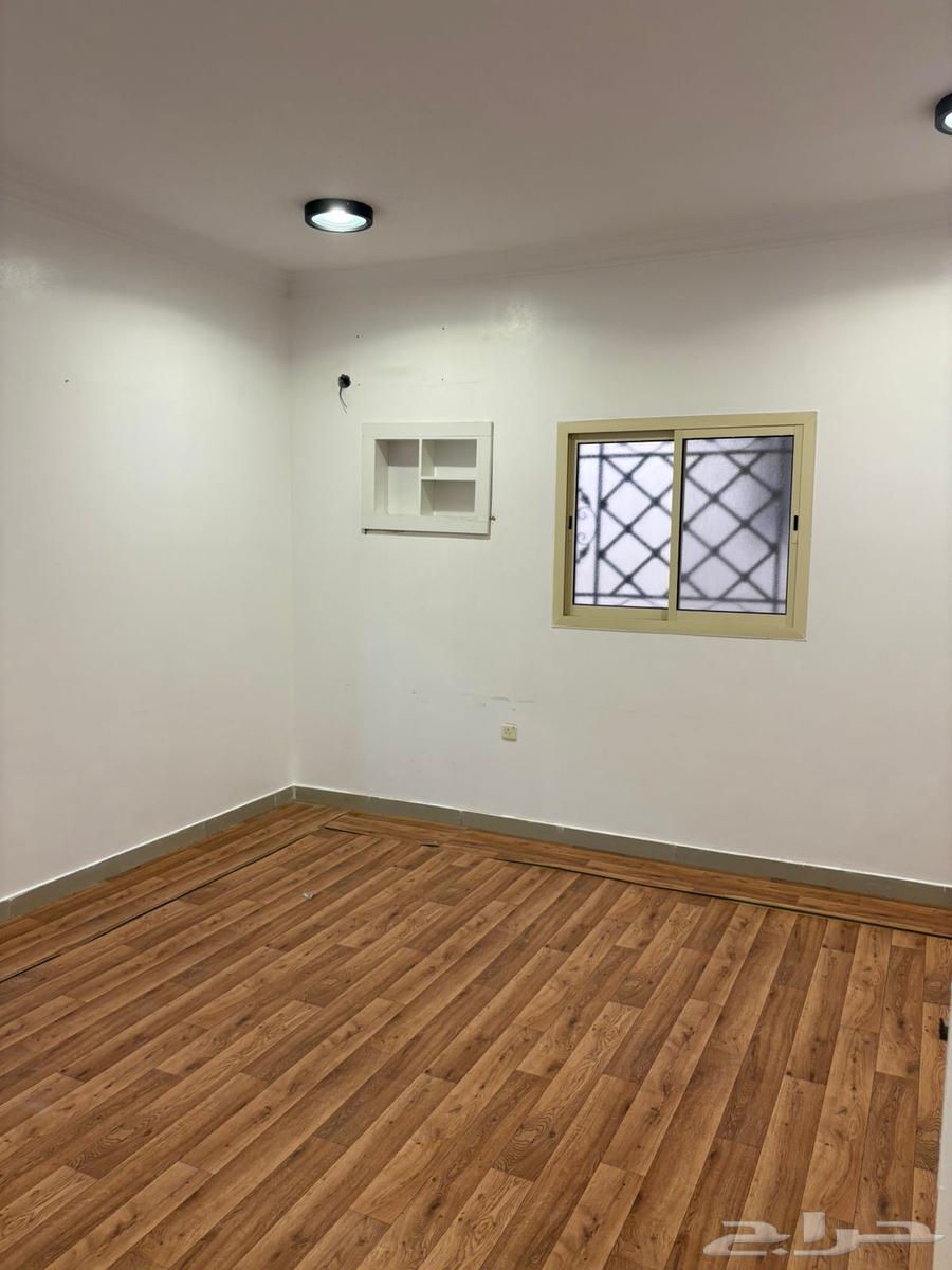 شقة 4 غرف في طويق 9