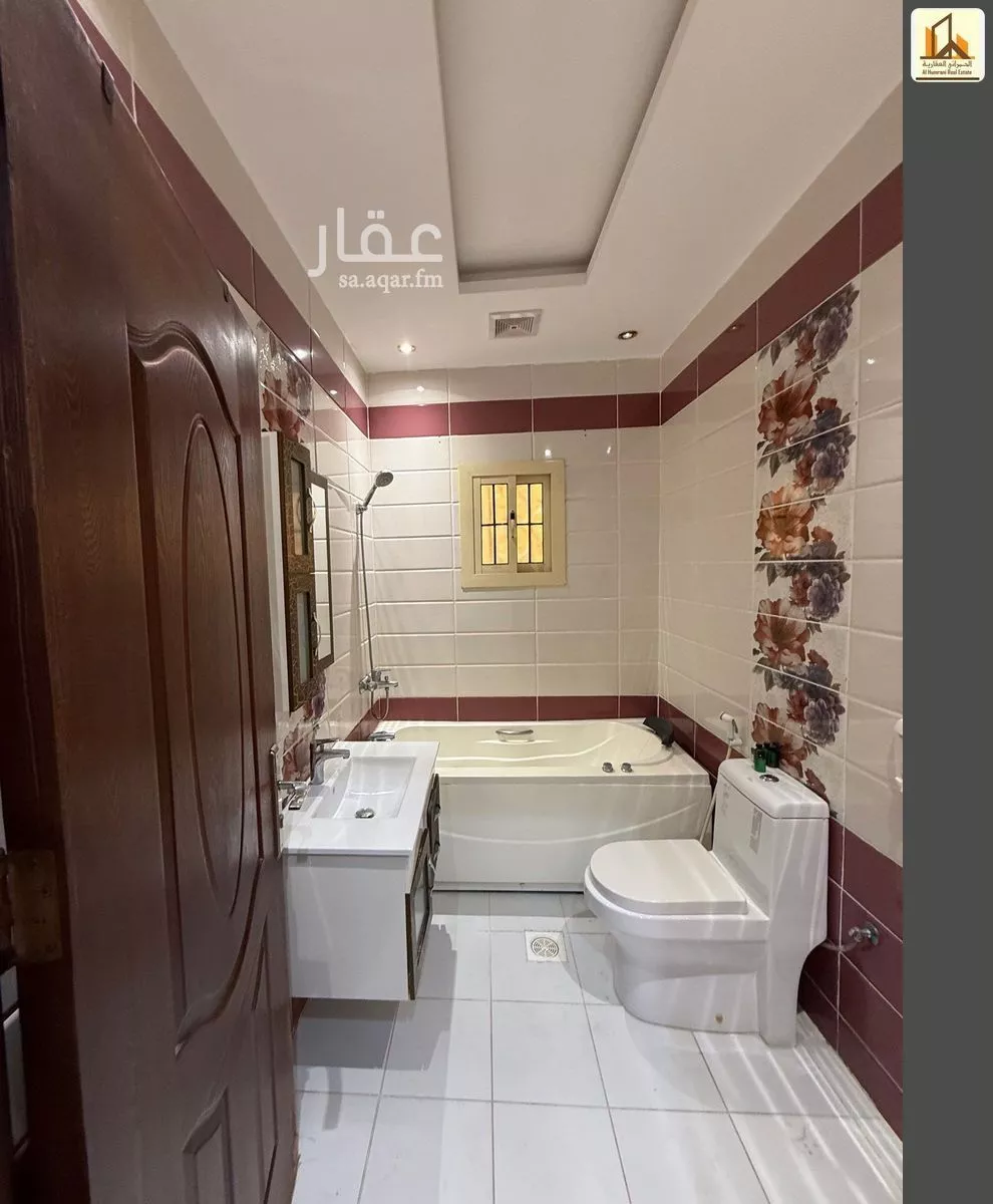 شقة 5 غرف في المروة 10