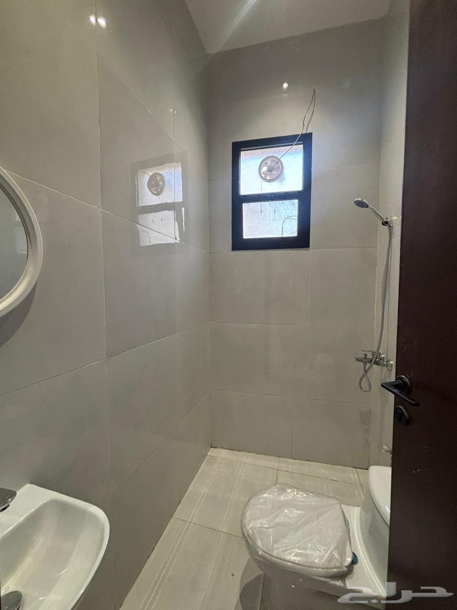 شقة 2 غرف في البيان 4