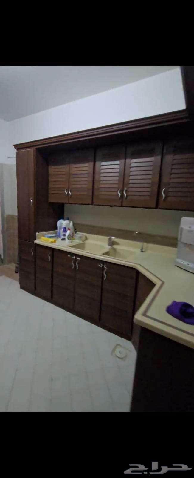 شقة 4 غرف في العليا 7