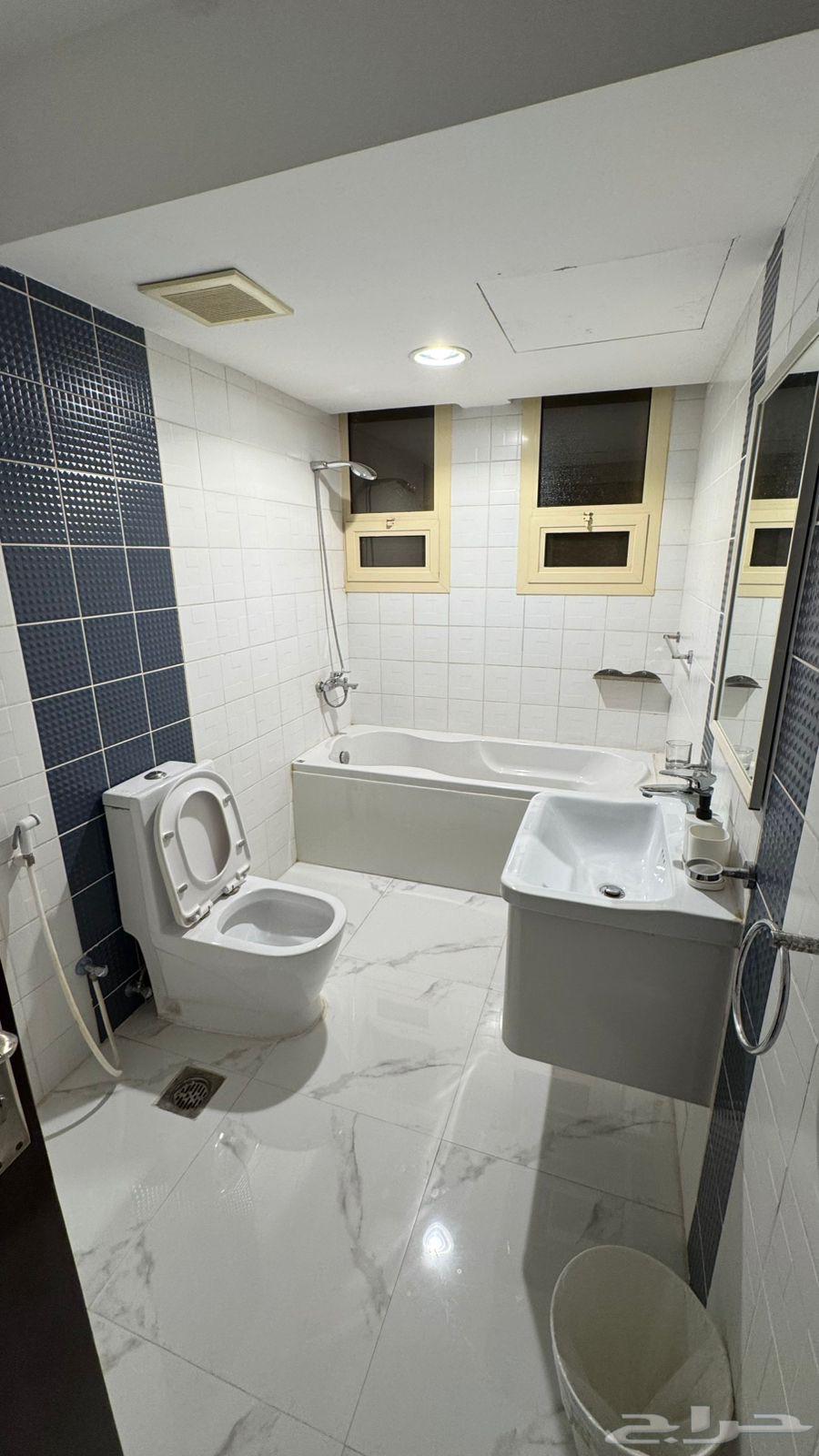 شقة 3 غرف في الملقا 3