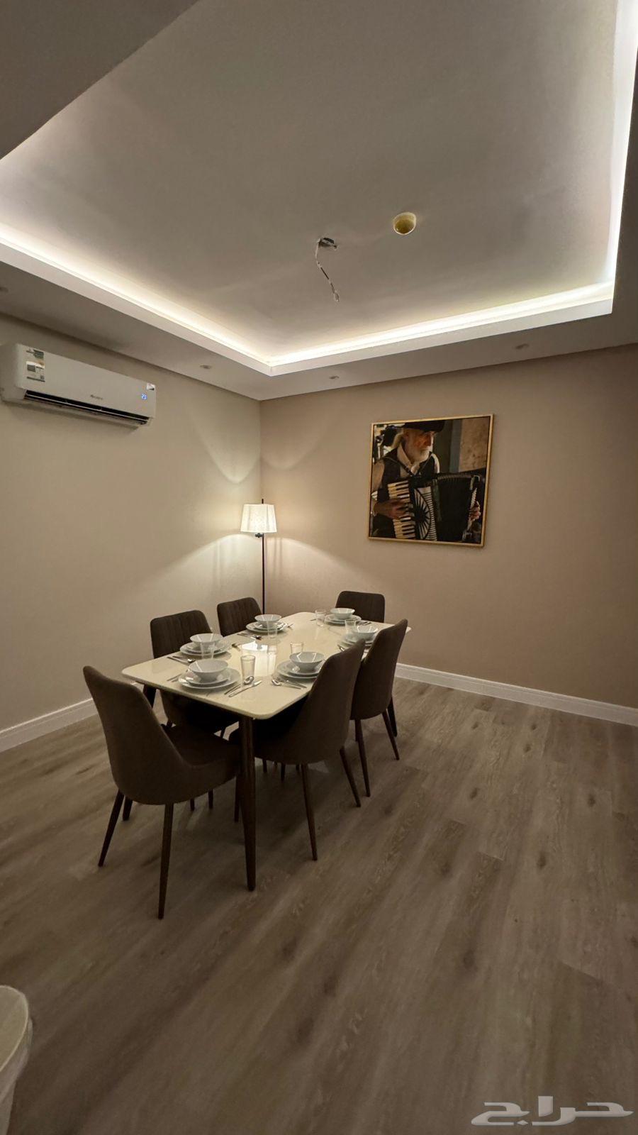 شقة 3 غرف في الملقا 5