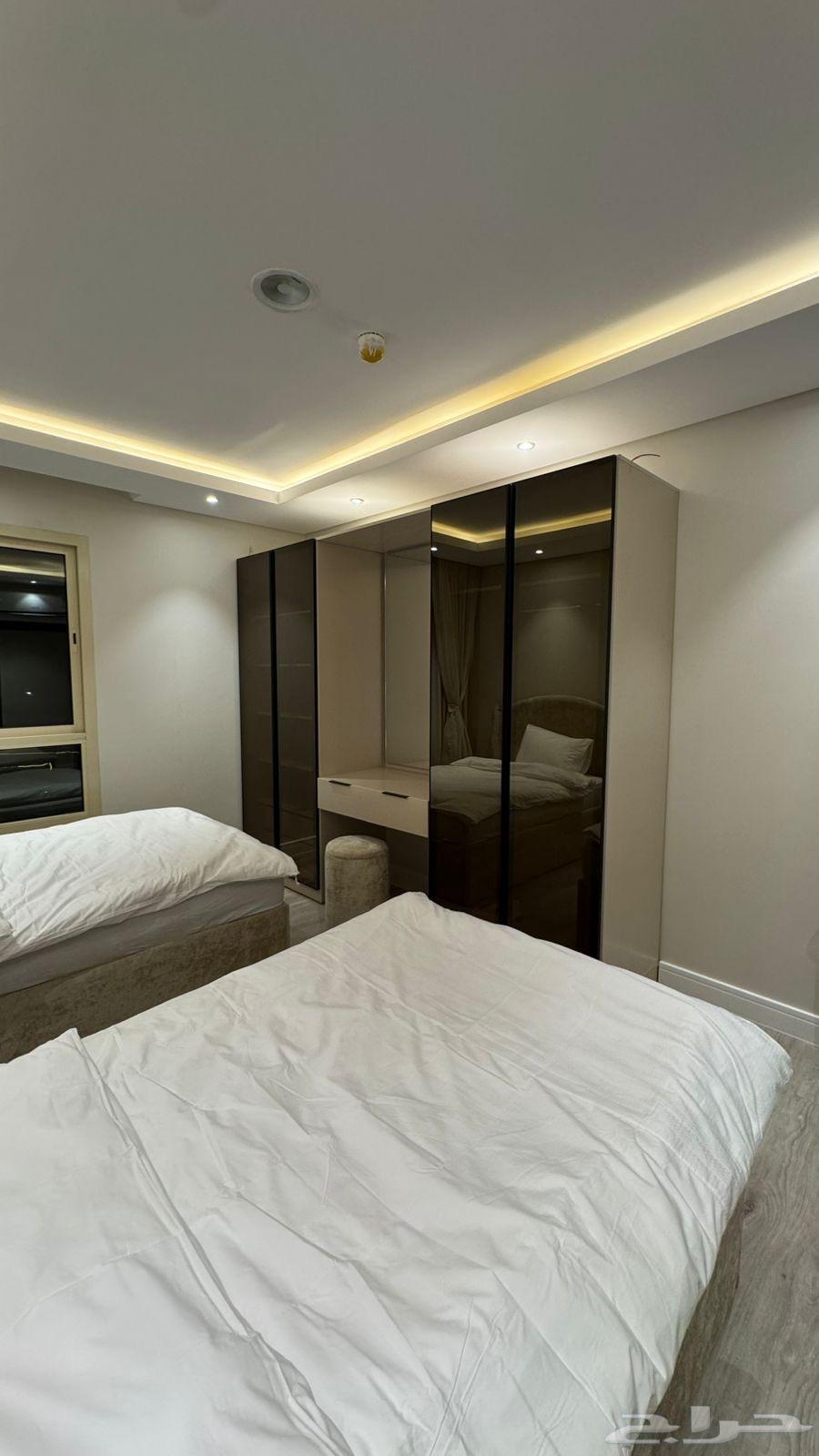 شقة 3 غرف في الملقا 7