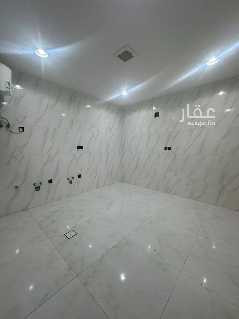 شقة 5 غرف في عكاظ 7