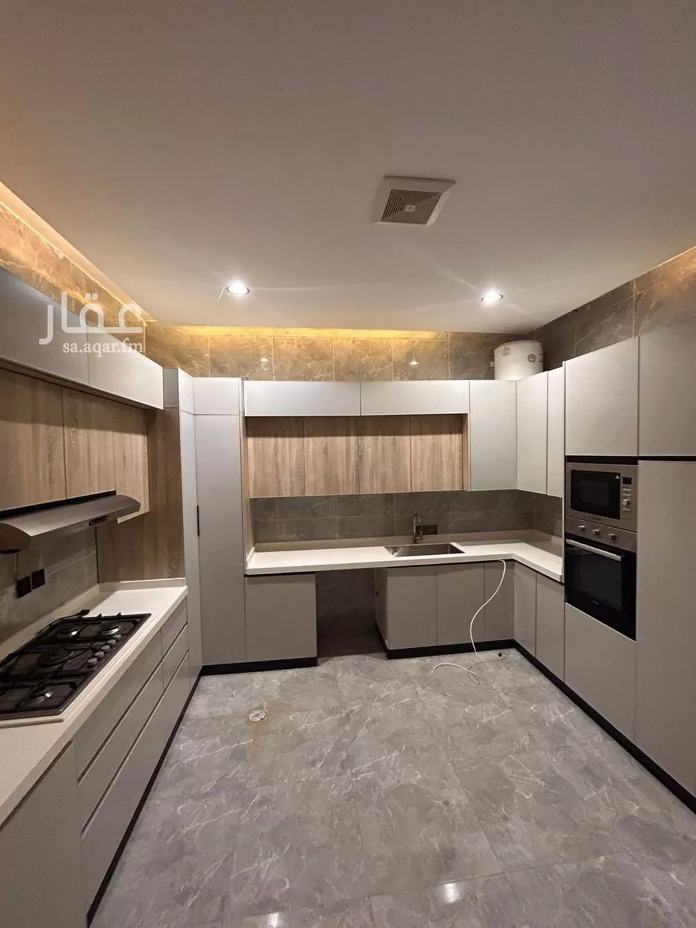 دور 6 غرف في عكاظ 18