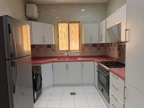 شقة 3 غرف في الملقا 6