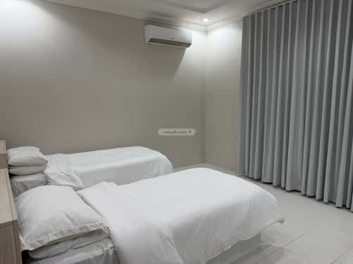 شقة 3 غرف في الملقا 8