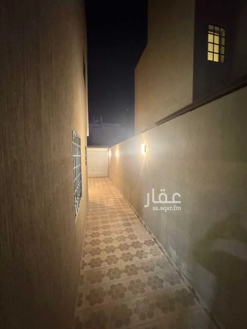 5 bedroom floor in Al Yasmin 10