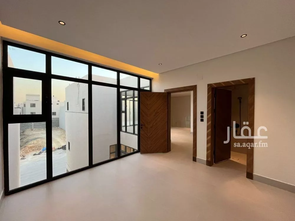 6 bedroom villa in Al Mahdiyyah 14