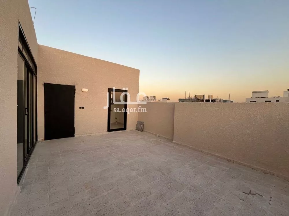 6 bedroom villa in Al Mahdiyyah 24