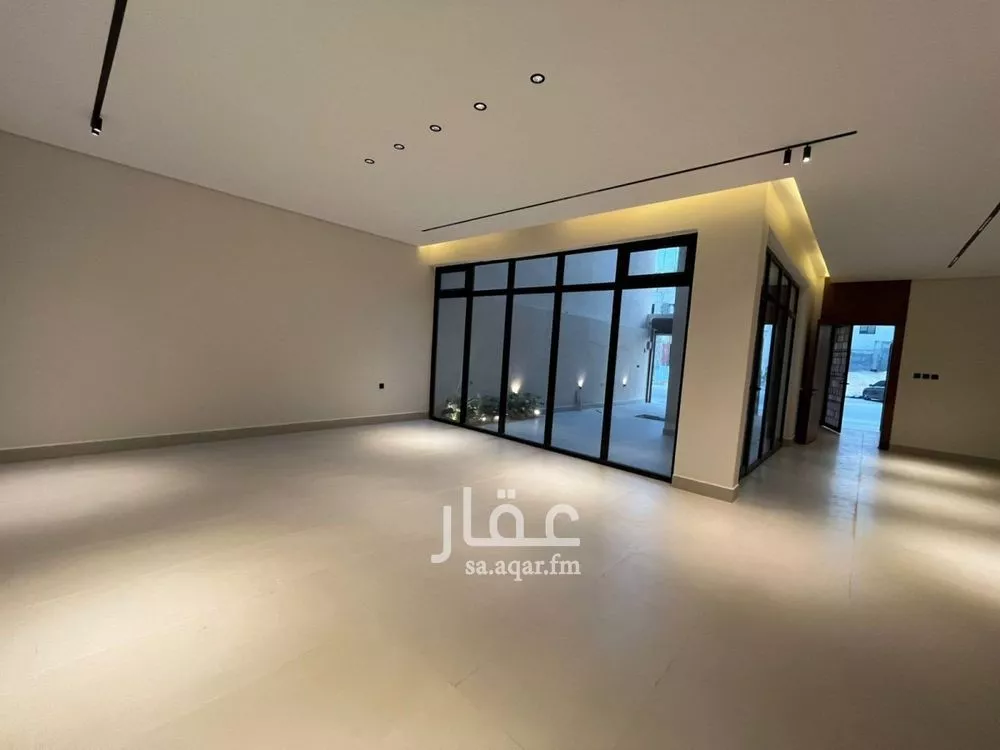 6 bedroom villa in Al Mahdiyyah 7