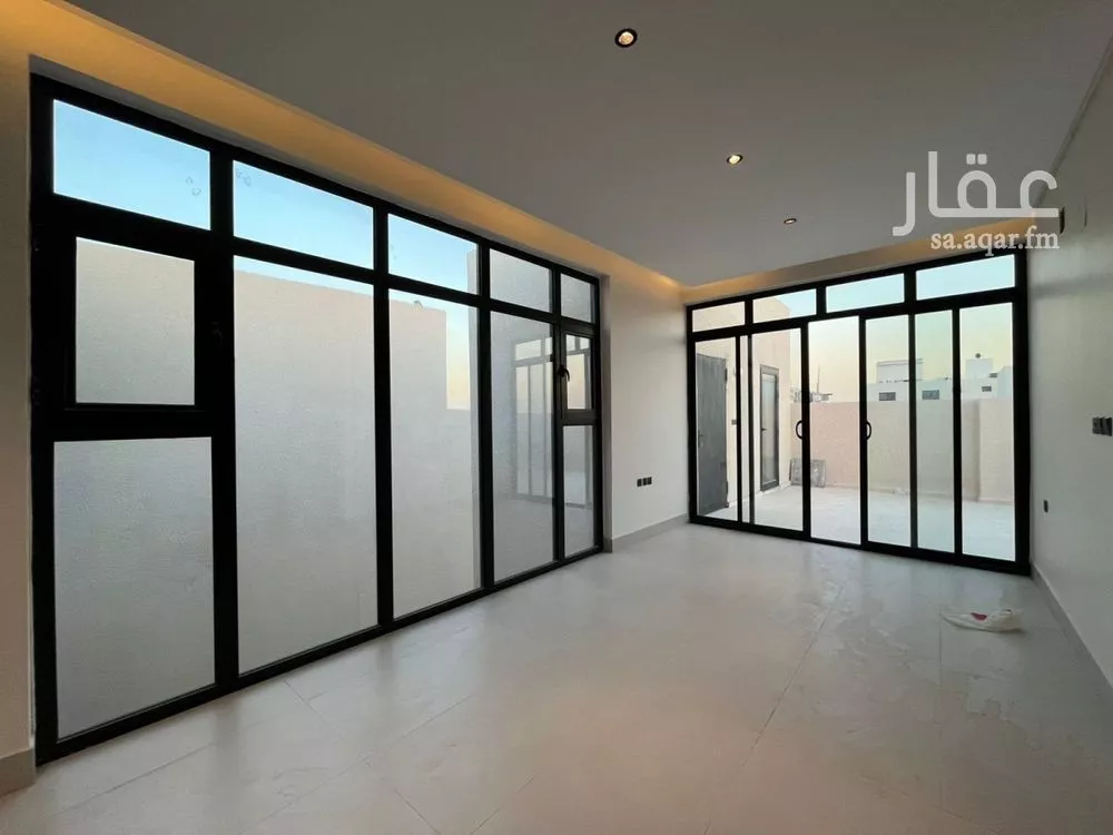 6 bedroom villa in Al Mahdiyyah 8