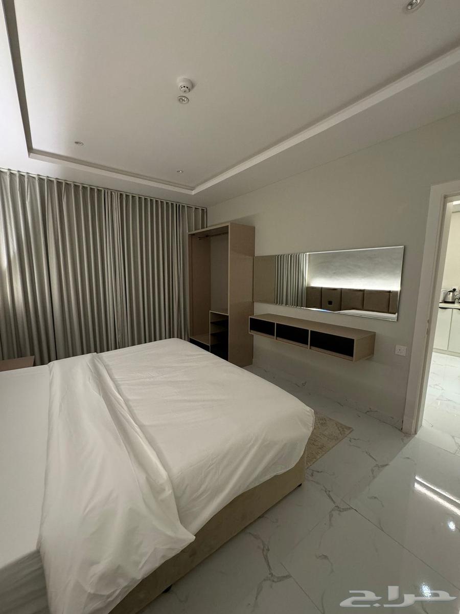 شقة  في النرجس 4