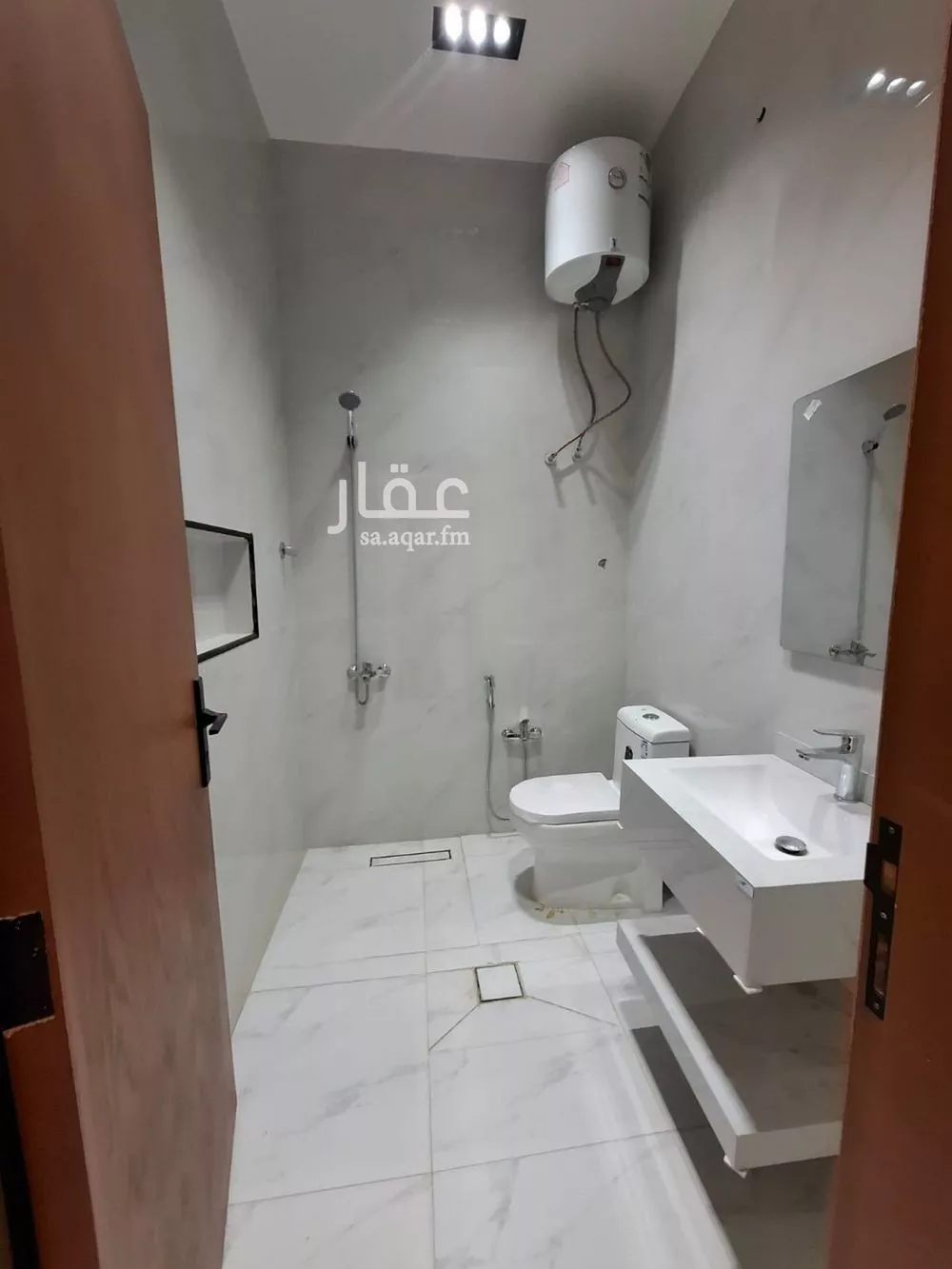 دور 5 غرف في الرياض 20