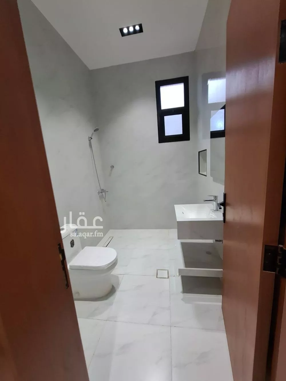 دور 5 غرف في الرياض 8