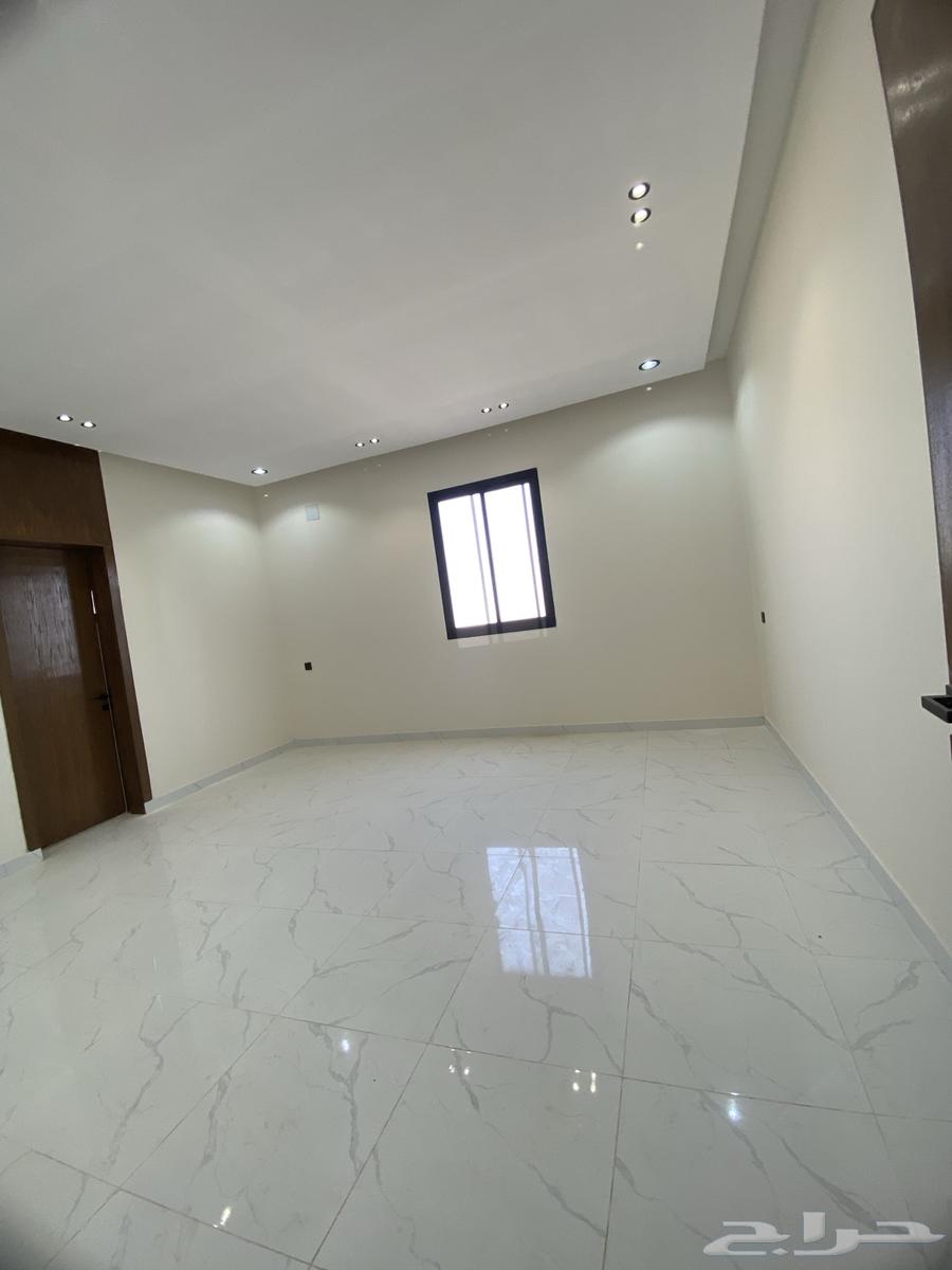 شقة 6 غرف في بدر 11