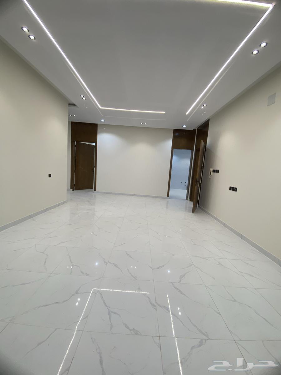 شقة 6 غرف في بدر 6