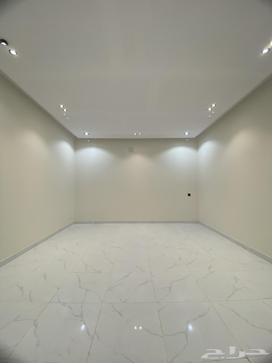 شقة 6 غرف في بدر 10