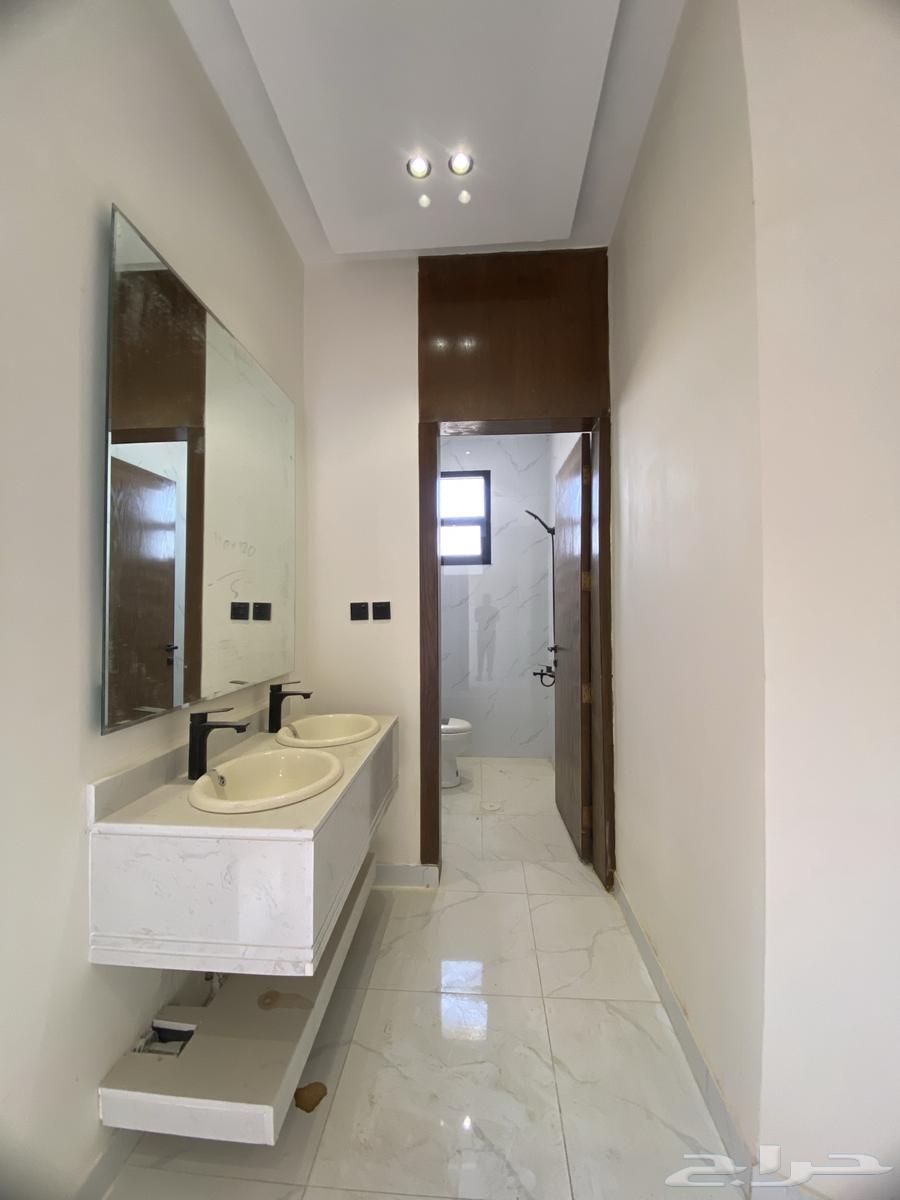 شقة 4 غرف في بدر 6