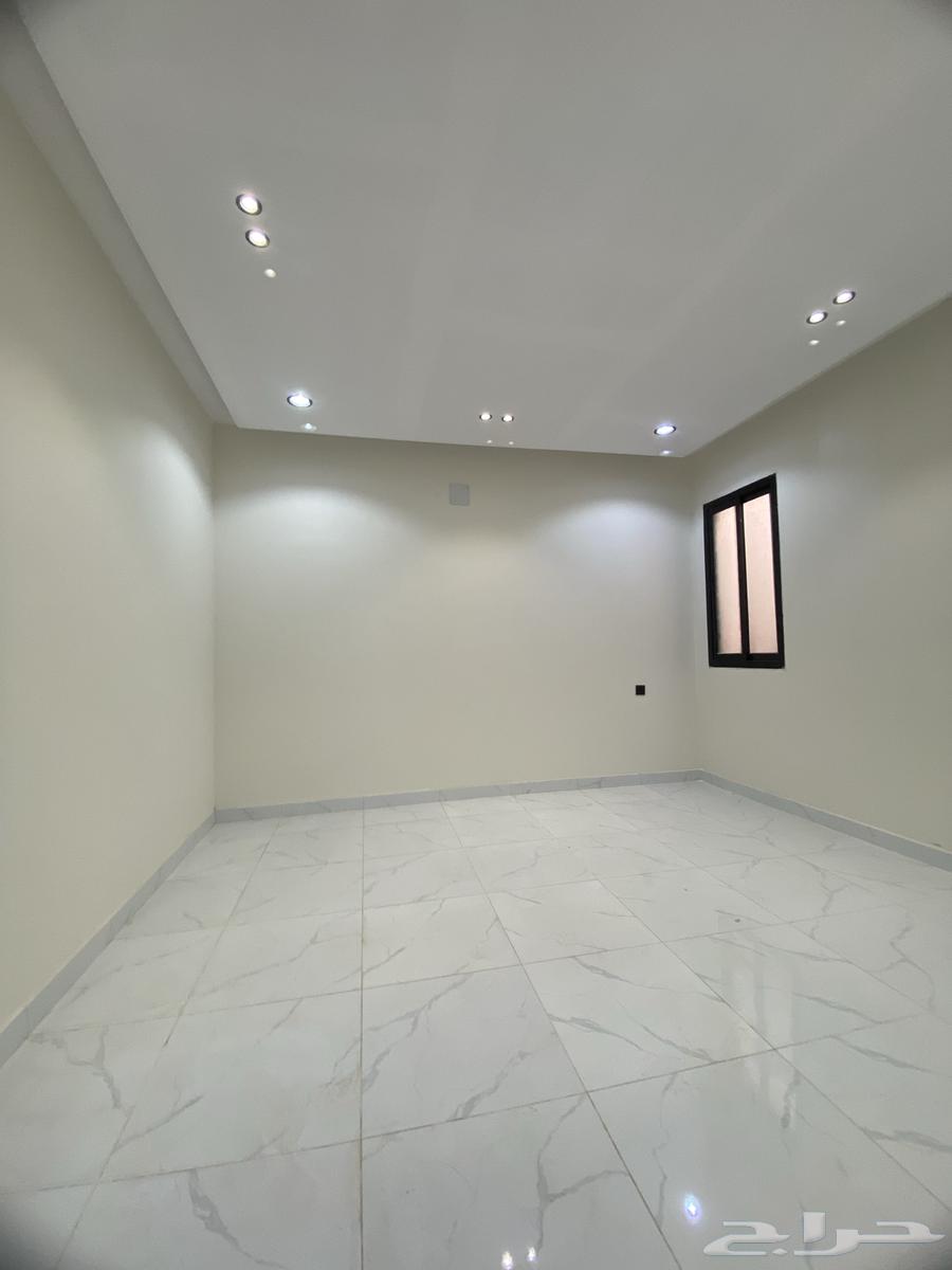 شقة 4 غرف في بدر 7