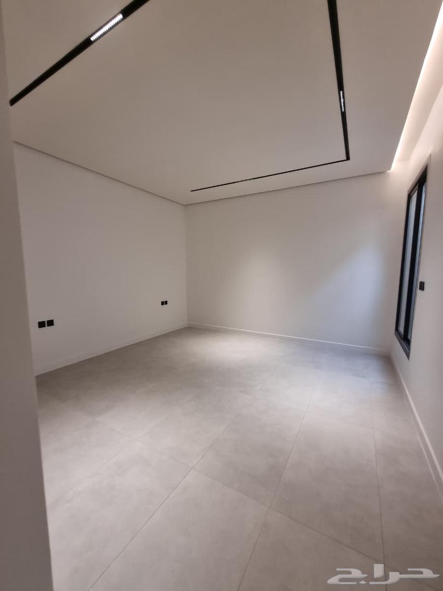 شقة 9 غرف في النرجس 3