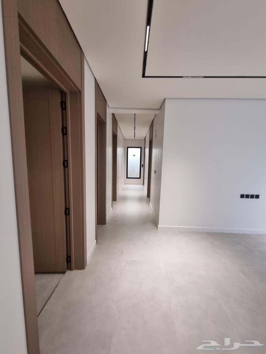 شقة 9 غرف في النرجس 6