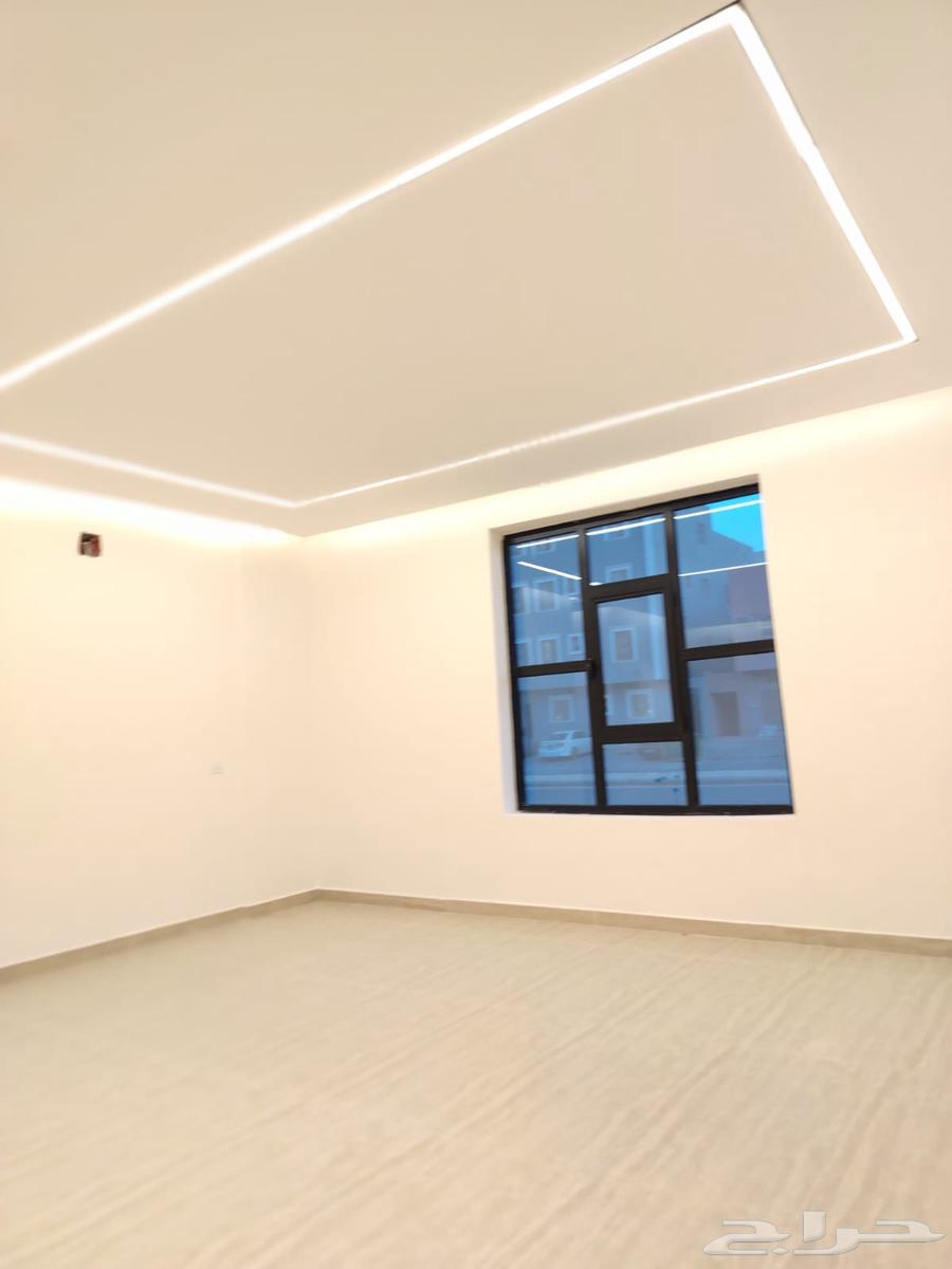 شقة 4 غرف في الحزم 9