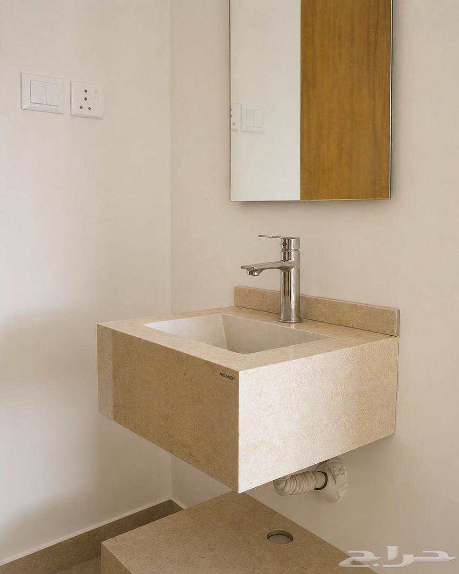 فيلا 6 غرف في عريض 2