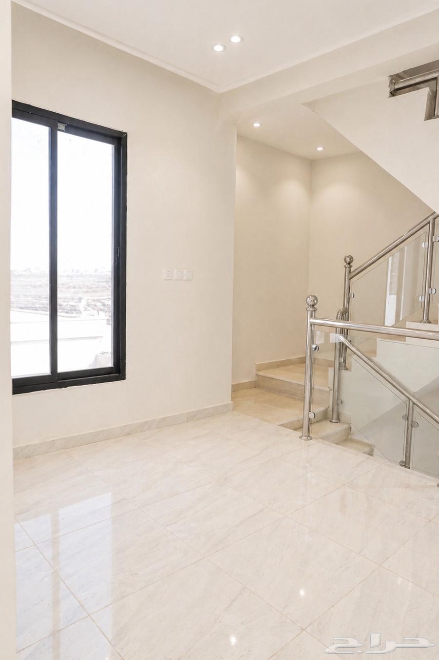 فيلا 6 غرف في عريض 14