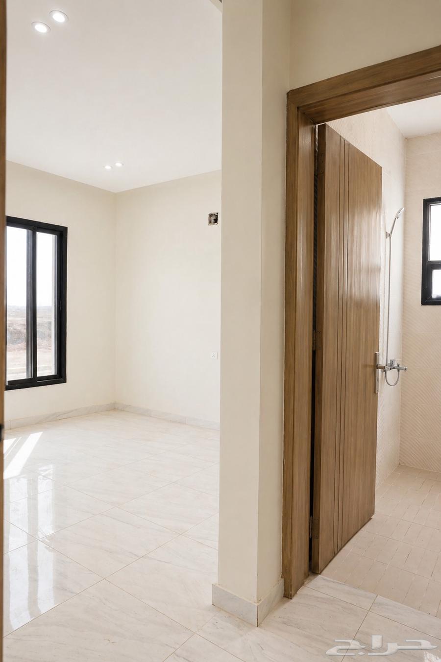 فيلا 6 غرف في عريض 15