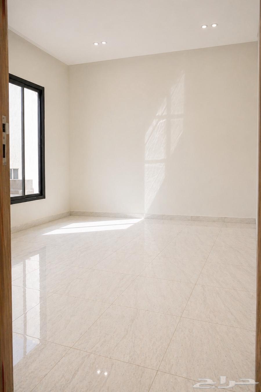 فيلا 6 غرف في عريض 19