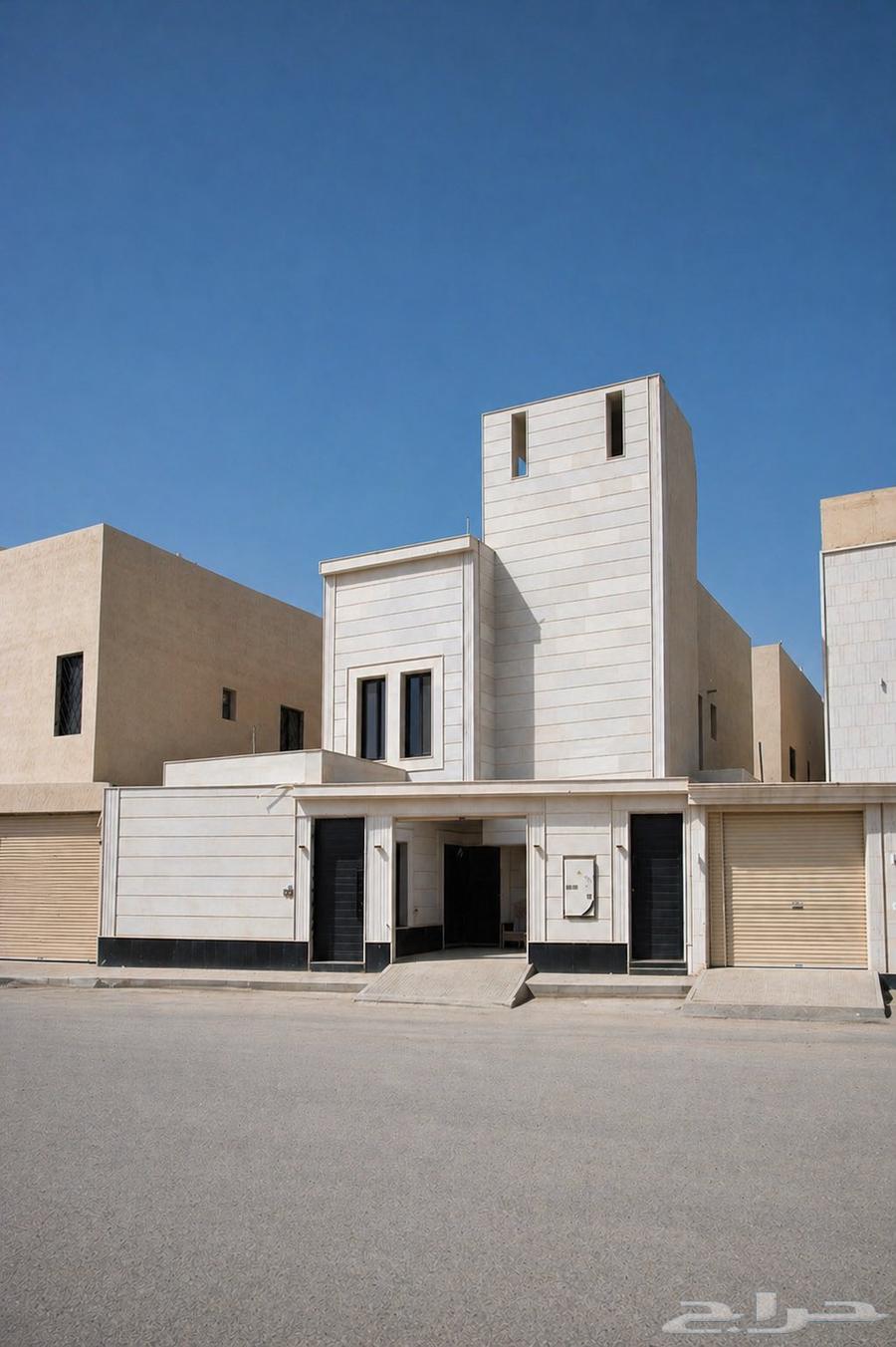 فيلا 6 غرف في عريض 7