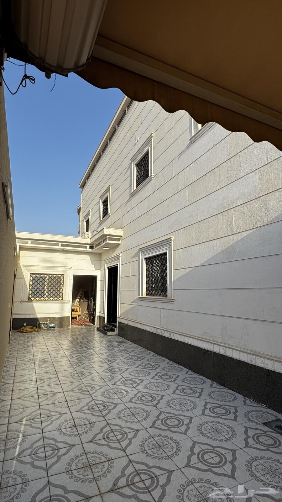 فيلا 11 غرف في الزاهر 2