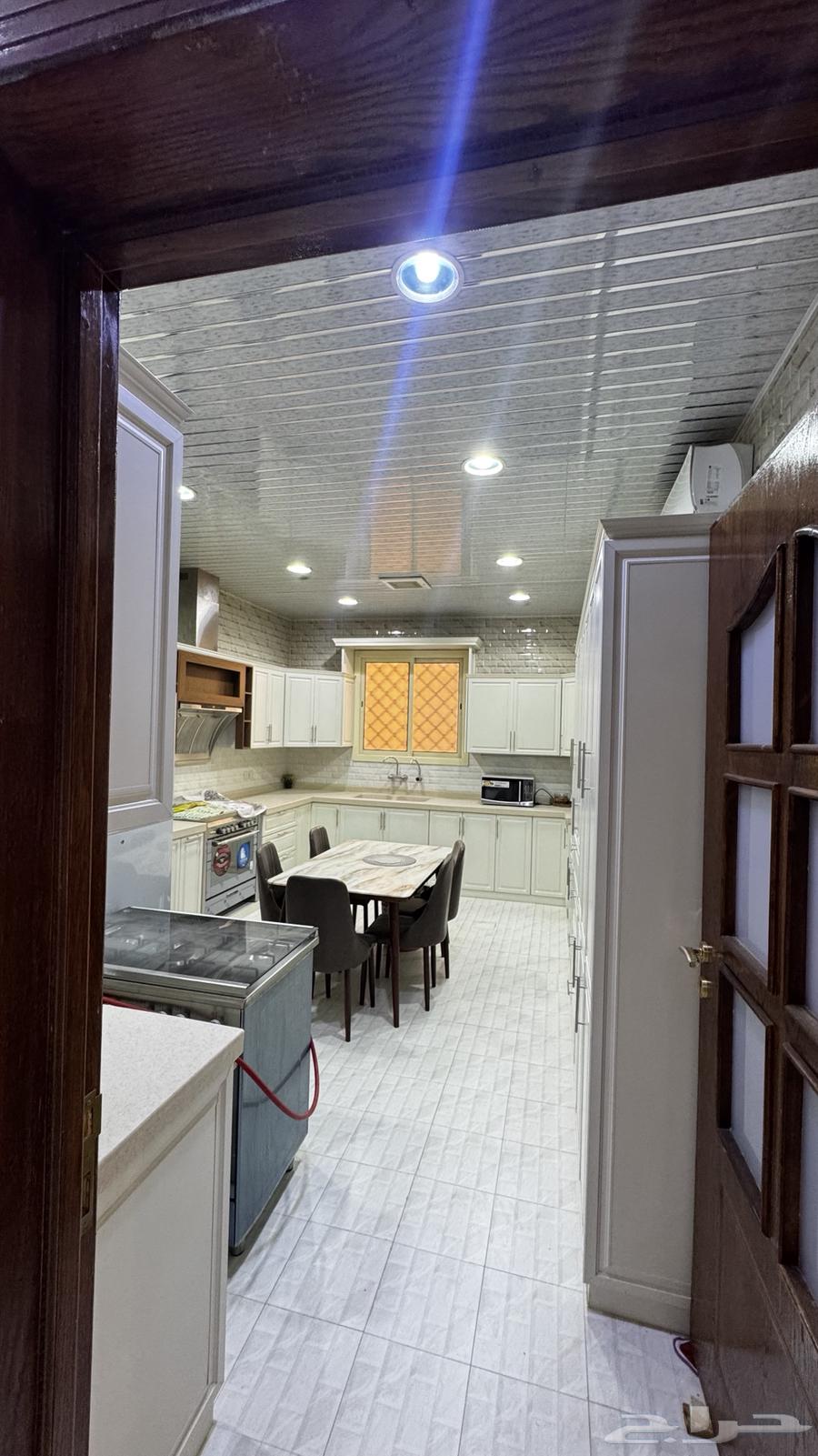 فيلا 11 غرف في الزاهر 7